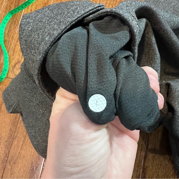 97. Men’s size large gray / grey athletic pants / sweatpants / sweats wide leg - Picture 6 of 11